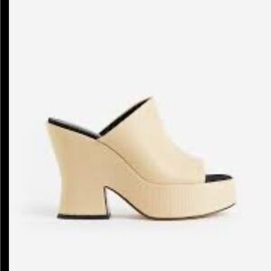 H&M straw platform mules size 8